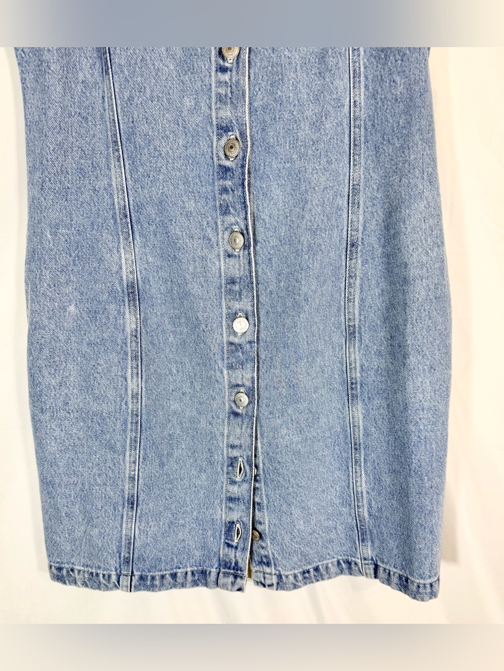 Levi's® Tuli Denim Sleeveless Mini Dress With 8 Front Button Closure Size Medium - Picture 5 of 16